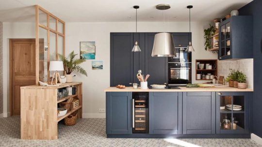 Décorer une petite cuisine avec style : idées et tendances