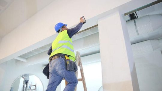 Plâtrerie et isolation : assurer confort et esthétique dans votre intérieur