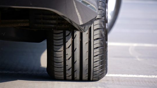 Comparaison des gammes de pneus Continental pour camions