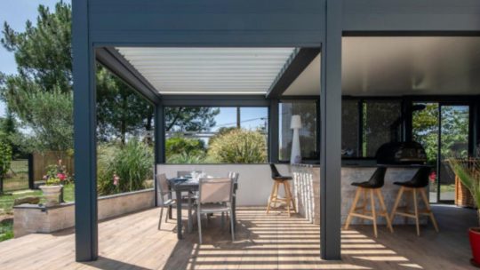 Comment installer une couverture de terrasse pour l&rsquo;hiver ?