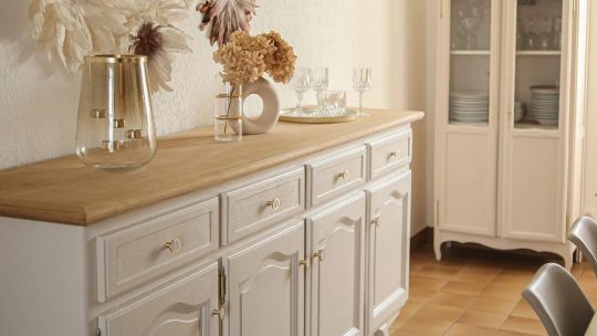 Comment restaurer un buffet ancien : Guide étape par étape
