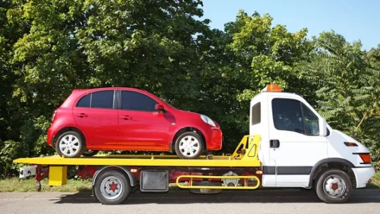 Remorquage automobile : dans quelles situations nécessite-t-on un professionnel ?