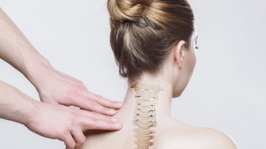 Douleurs lombaires : pourquoi choisir la physiothérapie ?