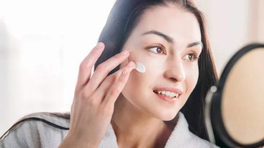 Le rétinol pour les débutants : comment l’intégrer à sa routine sans irriter sa peau ?