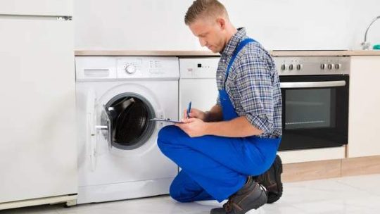 Réparateur d&rsquo;électroménager : pourquoi choisir un expert plutôt que de racheter ?