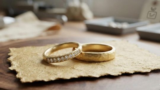 Alliances éthiques : tout savoir sur l&rsquo;or recyclé et les diamants de synthèse