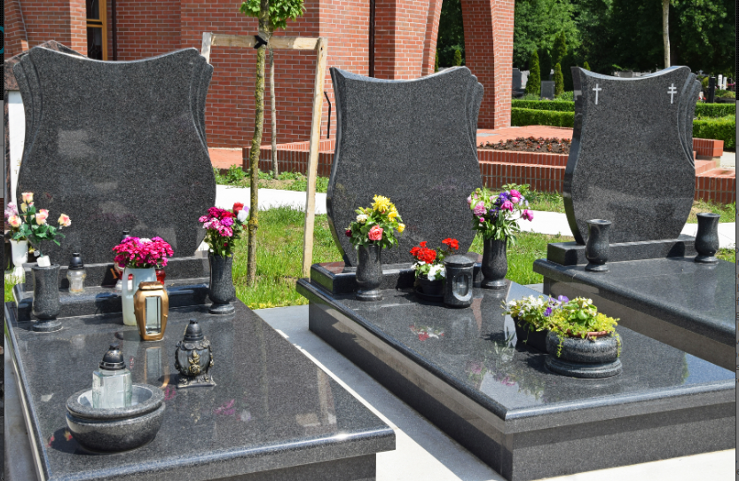 Monument funéraire sur mesure : de la conception 3D à la pose