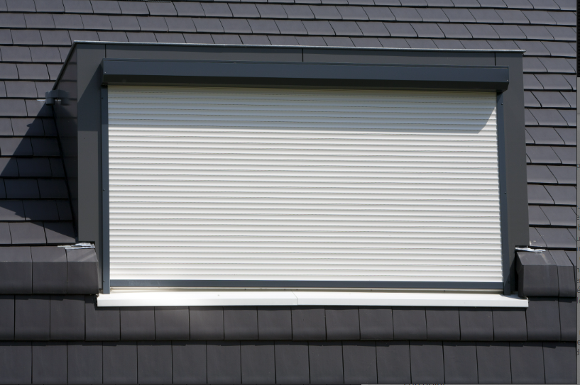 Peindre un coffre aluminium pour l&rsquo;assortir à la façade