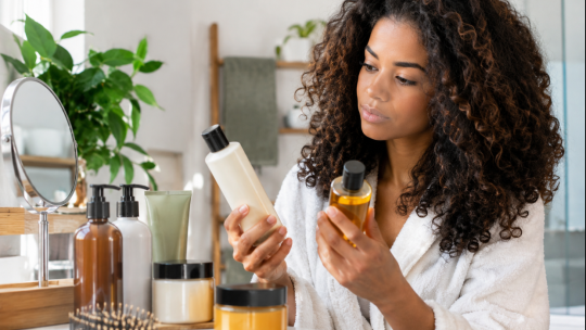 Comment choisir ses produits capillaires en fonction de la porosité du cheveu ?
