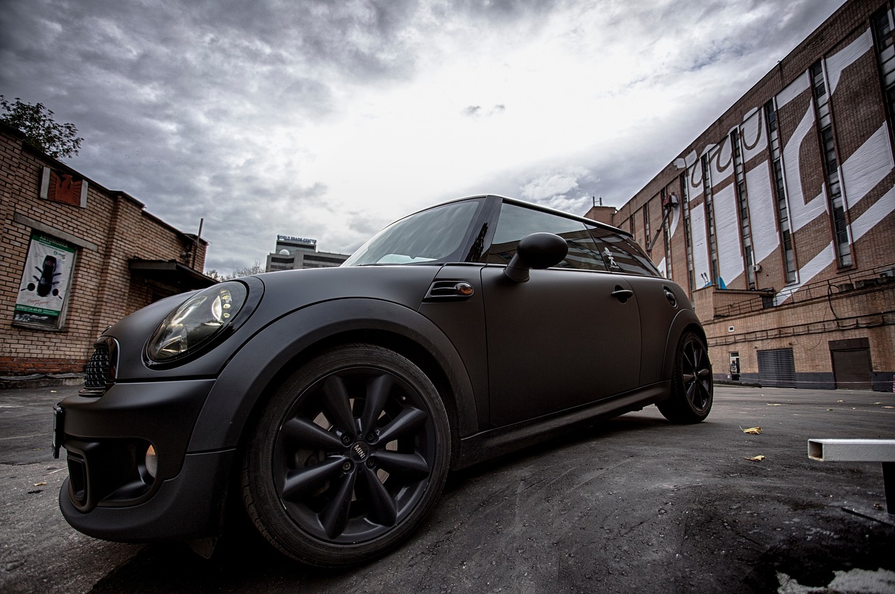 découvrez le ral 9005 noir mat, une teinte profonde et élégante idéale pour apporter une finition moderne et intemporelle à vos projets.