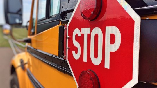 Transport scolaire : comment les régions gèrent la sécurité routière