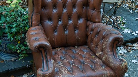 Mobilier d&rsquo;époque anglais : le confort des fauteuils Chesterfield