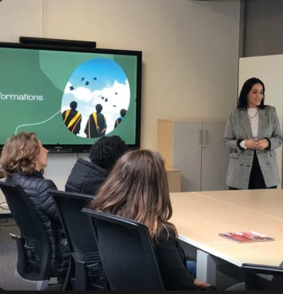Contrat d&rsquo;apprentissage vs Contrat de professionnalisation : le match
