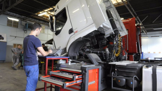 Dépannage de poids lourds : l&rsquo;importance d&rsquo;un atelier mobile performant