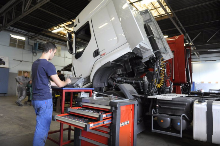 Dépannage de poids lourds : l&rsquo;importance d&rsquo;un atelier mobile performant